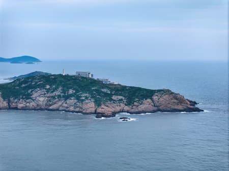 Lost Villa. Huanglong Island Lighthouse Hotel